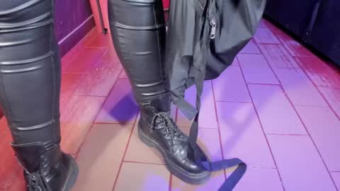   online show from 03-02-25, 01:38