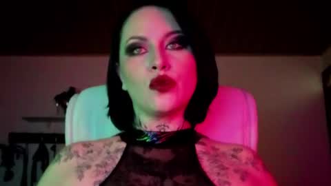   online show from 10-03-25, 03:14