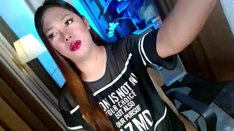 Miss OLIVIA online show from 11-08-25, 09:09