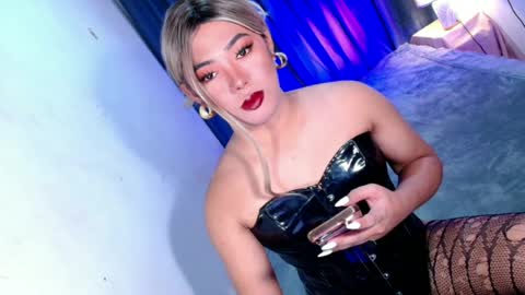 Miss OLIVIA online show from 07-02-26, 03:23