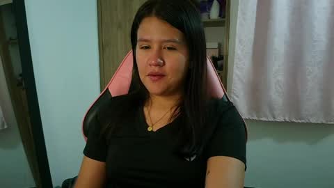 Olivia online show from 04-06-26, 12:06