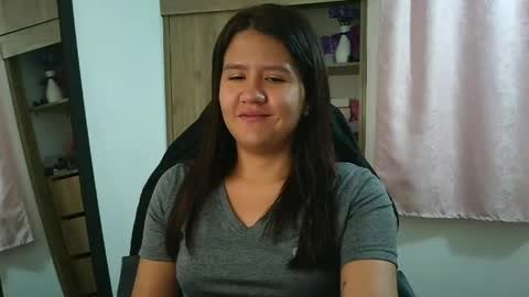 Olivia online show from 04-20-26, 12:08