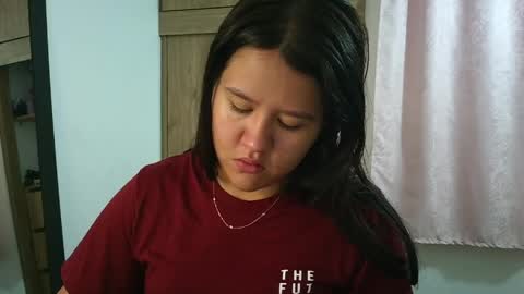 Snapshot of olivia_watson_ chatting on 05-26-26, 12:12 Olivia online show from 05-26-26, 12:12