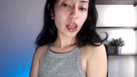 oliviaaa__ online show from 10-05-25, 09:45