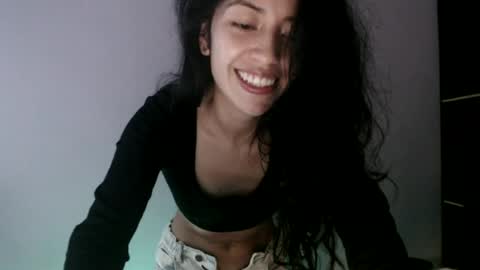 oliviaaa__ online show from 06-11-26, 05:44