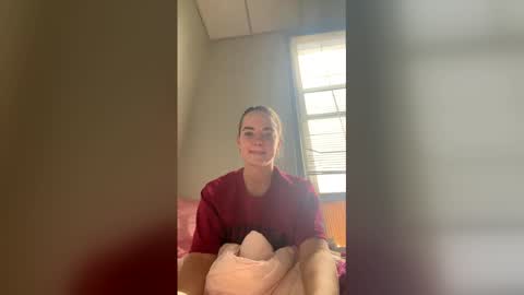 oliviaaraee online show from 02-03-26, 08:14