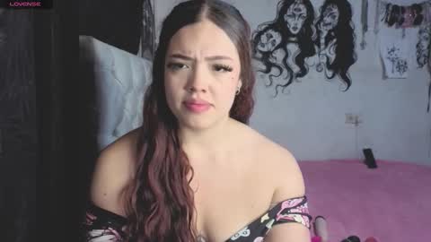 oliviabluee10 online show from 01-16-26, 05:11