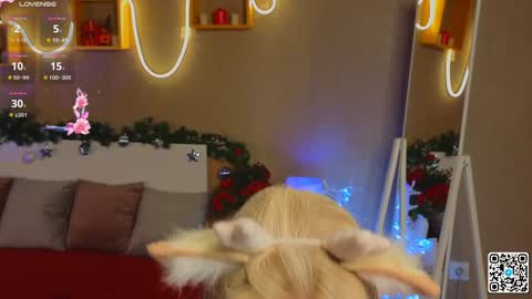 Snapshot of oliviabr0wn chatting on 12-26-24, 02:01 Olivia online show from 12-26-24, 02:01