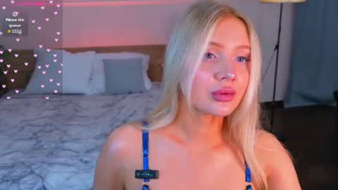 Snapshot of oliviabr0wn chatting on 07-30-26, 02:21 Olivia online show from 07-30-26, 02:21