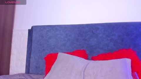 OLIVIA online show from 12-11-24, 11:32