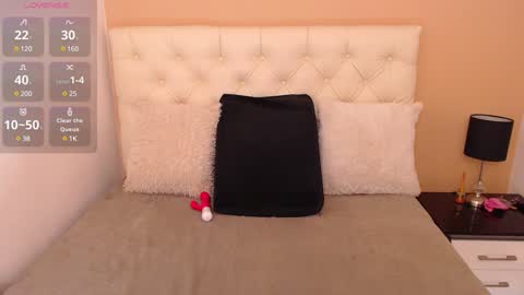 Snapshot of oliviaburningmilf chatting on 12-09-24, 09:05 Olivia Burning online show from 12-09-24, 09:05