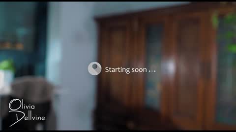 Snapshot of oliviadellvine chatting on 12-19-24, 01:28 Olivia online show from 12-19-24, 01:28