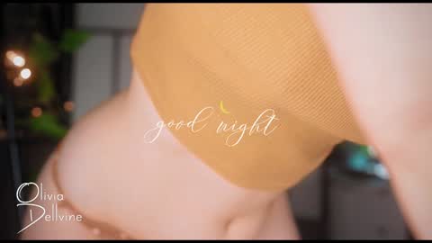 Snapshot of oliviadellvine chatting on 01-05-25, 03:53 Olivia online show from 01-05-25, 03:53