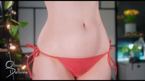 Snapshot of oliviadellvine chatting on 01-22-25, 01:20 Olivia online show from 01-22-25, 01:20