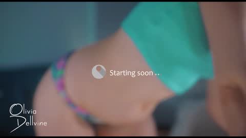 Snapshot of oliviadellvine chatting on 10-28-25, 12:14 Olivia online show from 10-28-25, 12:14