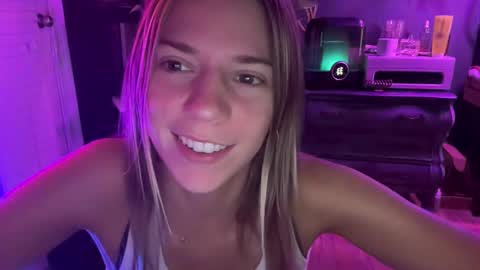 Olivia online show from 01-10-25, 05:05