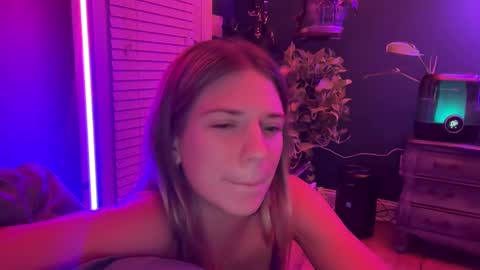 Olivia online show from 01-30-25, 04:27