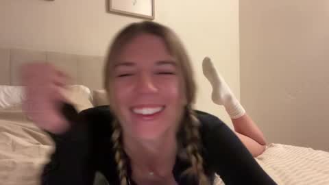 Olivia online show from 02-28-25, 03:59