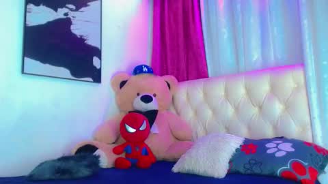 oliviahot01 online show from 02-15-26, 01:57