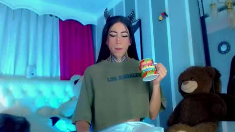 oliviahot01 online show from 03-31-26, 01:51