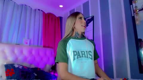 oliviahot01 online show from 04-21-26, 02:37