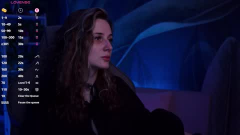 Snapshot of oliviamcclean chatting on 11-07-25, 02:33 Liv online show from 11-07-25, 02:33