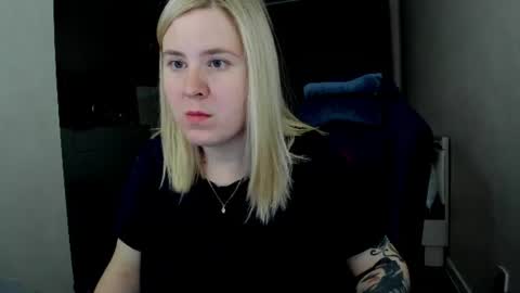 Snapshot of oliviamunk chatting on 06-29-26, 03:46 . online show from 06-29-26, 03:46