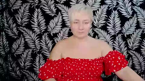 Snapshot of oliviaoskar_ chatting on 12-07-24, 12:13 Kelly online show from 12-07-24, 12:13