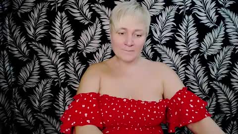 Snapshot of oliviaoskar_ chatting on 12-20-24, 04:46 Kelly online show from 12-20-24, 04:46