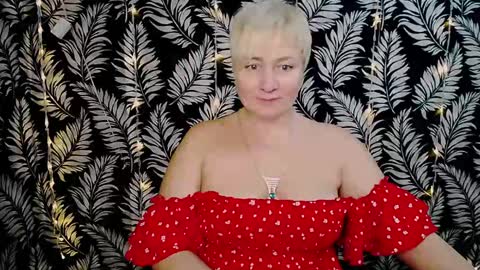 Snapshot of oliviaoskar_ chatting on 01-03-25, 03:22 Kelly online show from 01-03-25, 03:22