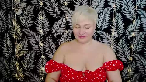 Snapshot of oliviaoskar_ chatting on 01-24-25, 12:20 Kelly online show from 01-24-25, 12:20