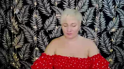 Snapshot of oliviaoskar_ chatting on 01-31-25, 12:18 Kelly online show from 01-31-25, 12:18