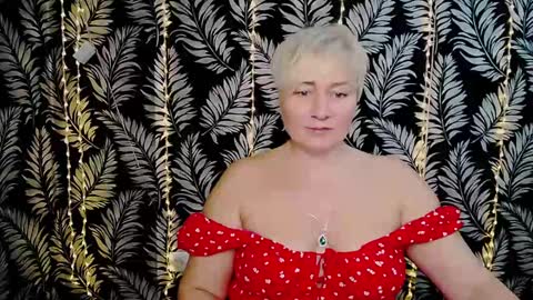 Snapshot of oliviaoskar_ chatting on 02-07-25, 11:56 Kelly online show from 02-07-25, 11:56