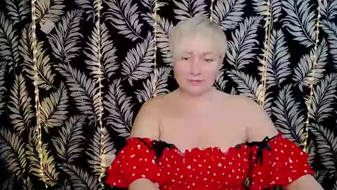 Snapshot of oliviaoskar_ chatting on 02-16-25, 12:21 Kelly online show from 02-16-25, 12:21