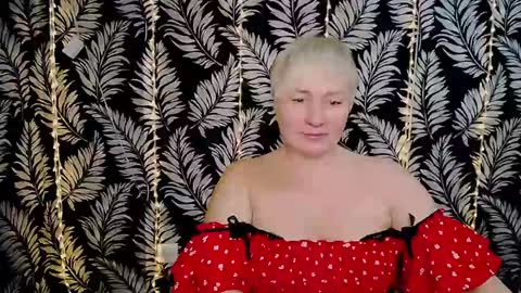 Snapshot of oliviaoskar_ chatting on 02-20-25, 03:19 Kelly online show from 02-20-25, 03:19