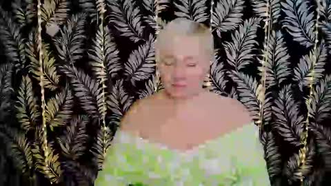 Snapshot of oliviaoskar_ chatting on 02-24-25, 12:16 Kelly online show from 02-24-25, 12:16