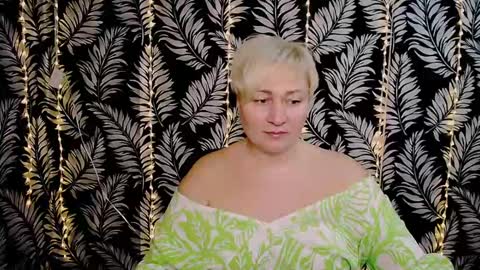 Snapshot of oliviaoskar_ chatting on 03-01-25, 12:23 Kelly online show from 03-01-25, 12:23