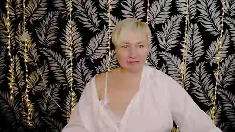 Snapshot of oliviaoskar_ chatting on 03-03-25, 12:27 Kelly online show from 03-03-25, 12:27