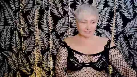 Snapshot of oliviaoskar_ chatting on 09-18-25, 11:34 Kelly online show from 09-18-25, 11:34