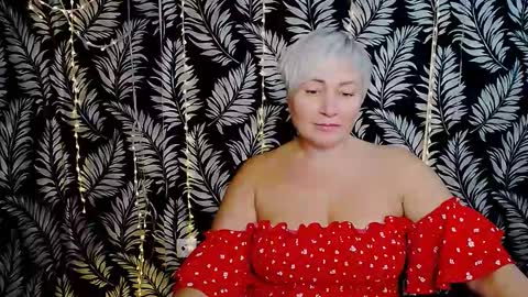 Snapshot of oliviaoskar_ chatting on 10-23-25, 11:31 Kelly online show from 10-23-25, 11:31