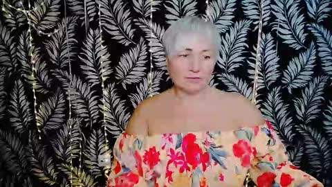 Snapshot of oliviaoskar_ chatting on 10-24-25, 11:39 Kelly online show from 10-24-25, 11:39