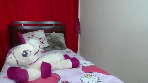 Snapshot of oliviapetit chatting on 02-03-26, 10:26 Olivia online show from 02-03-26, 10:26