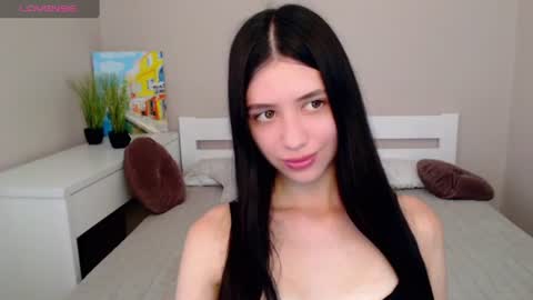 oliviarichi online show from 07-28-26, 11:50