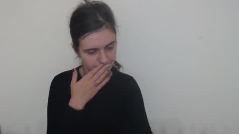 Snapshot of oliviasager chatting on 12-10-24, 02:48 Mistress Olivia online show from 12-10-24, 02:48