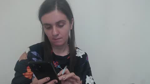 Snapshot of oliviasager chatting on 01-04-25, 10:34 Mistress Olivia online show from 01-04-25, 10:34