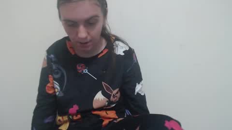 Snapshot of oliviasager chatting on 01-12-25, 11:26 Mistress Olivia online show from 01-12-25, 11:26