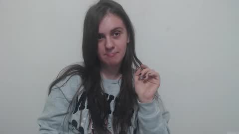 Snapshot of oliviasager chatting on 02-05-25, 12:20 Mistress Olivia online show from 02-05-25, 12:20