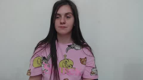 Snapshot of oliviasager chatting on 02-08-25, 11:02 Mistress Olivia online show from 02-08-25, 11:02
