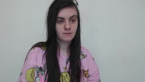 Snapshot of oliviasager chatting on 03-08-25, 01:06 Mistress Olivia online show from 03-08-25, 01:06