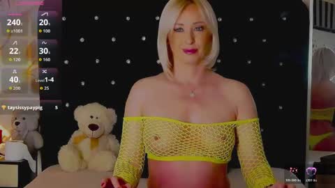 Olivia online show from 04-21-26, 01:42